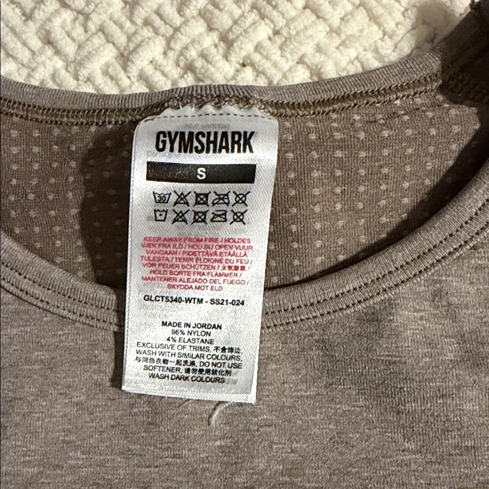 Women’s Gymshark cropped long sleeve shirt - Picture 4 of 7